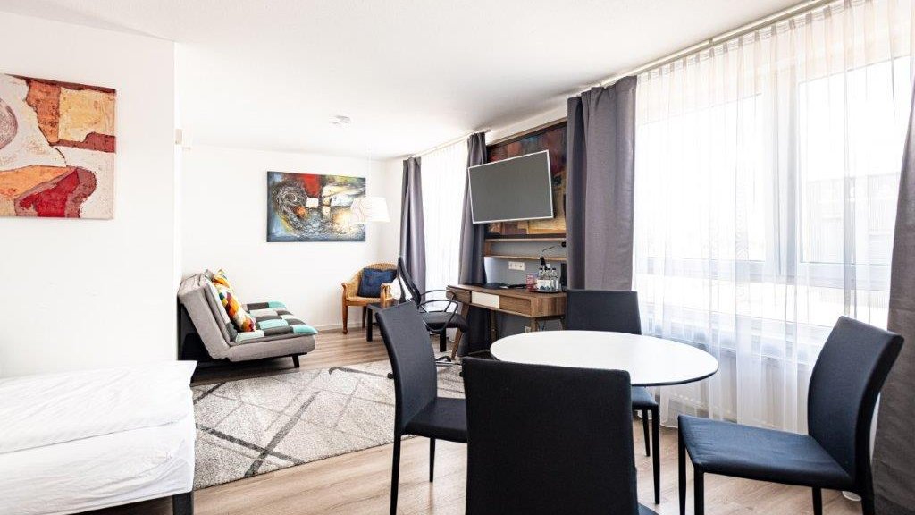 apartment-gross-3