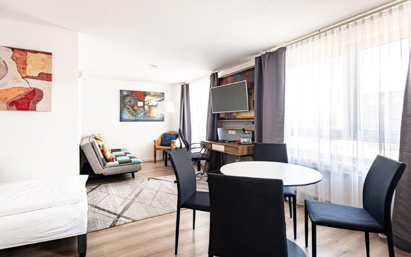 apartment-gross-3