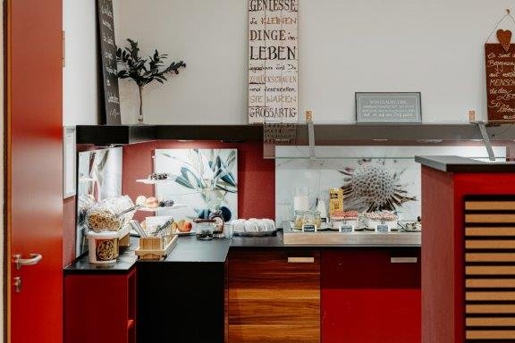 fruehstuecks-buffet-wurst-kaese